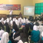 Sosialisasi Pencegahan Pemberantasan Penyalahgunaan dan Peredaran Gelap Narkotika (P4GN) di Aula SMKN 1 Cikulur, Kabupaten Lebak.