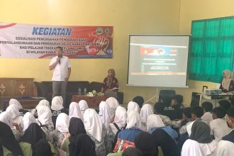 Sosialisasi Pencegahan Pemberantasan Penyalahgunaan dan Peredaran Gelap Narkotika (P4GN) di Aula SMKN 1 Cikulur, Kabupaten Lebak.